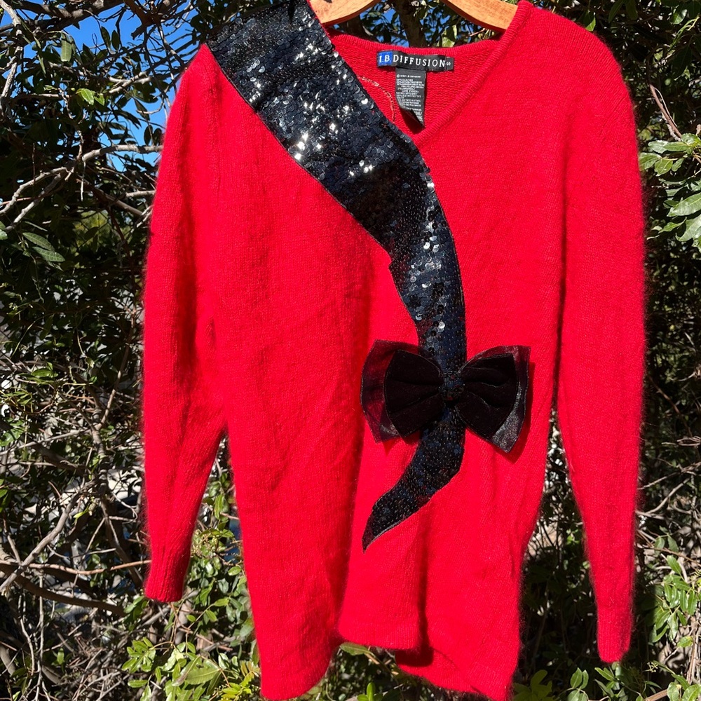 Vintage I B Diffusion Bright Red Christmas Sweater, Silk/Angora blend, Size S